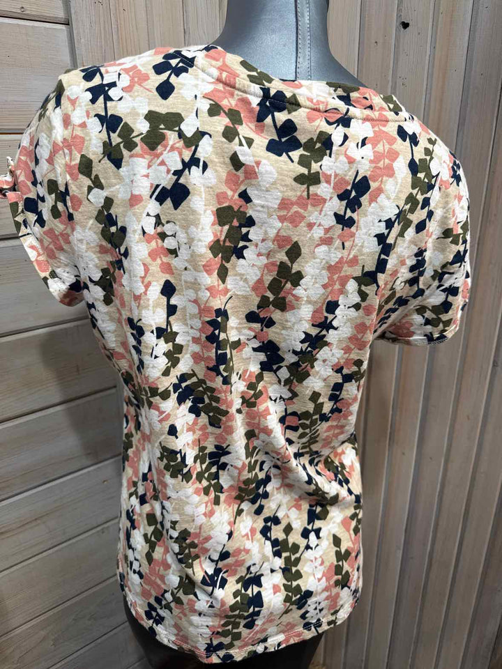 L - Liz Claiborne T-Shirt
