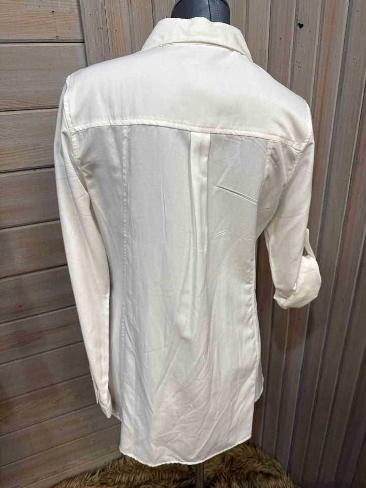 S/M - coco + carmen Button Down