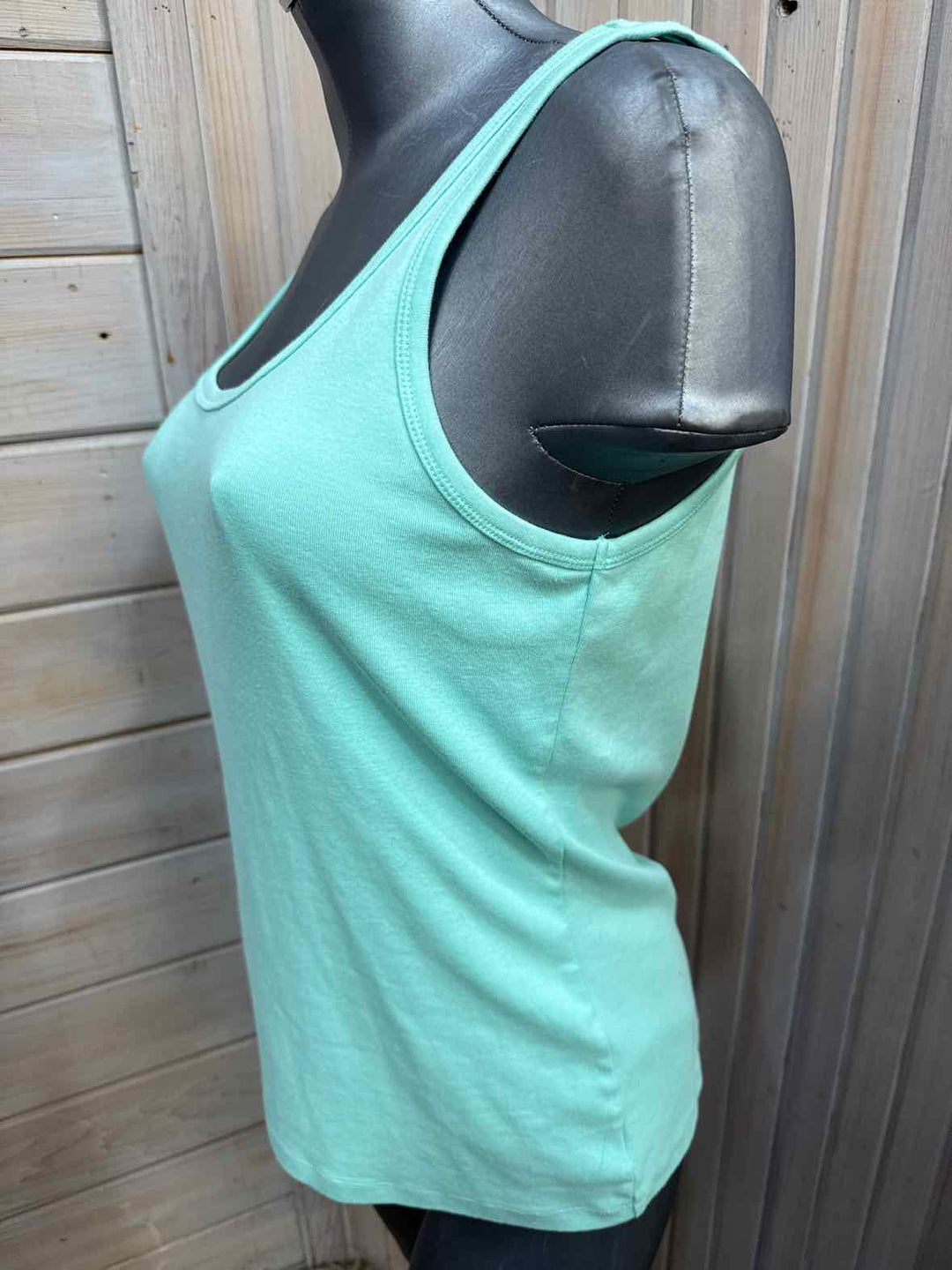 L - Realtivity Tank