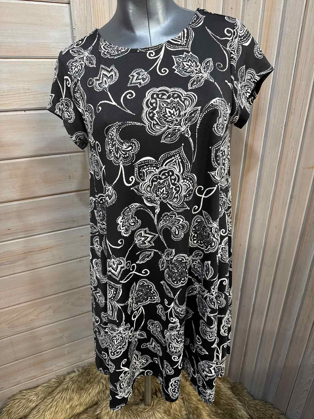 M - Ruby Rd Dress