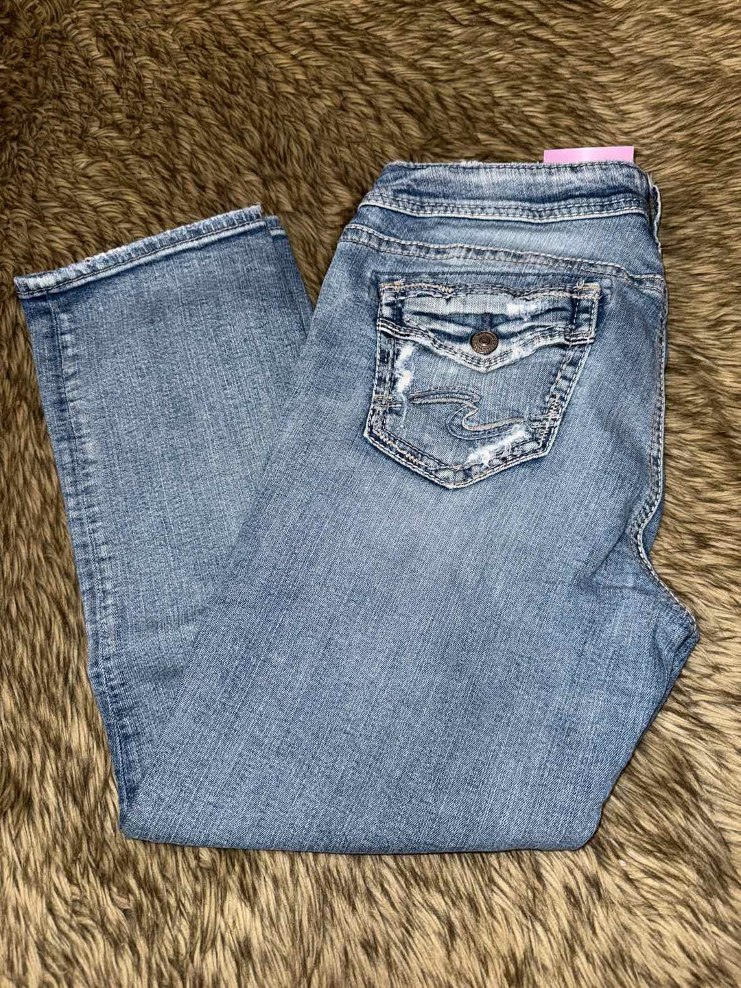29 - Silver Jeans Co. Capri