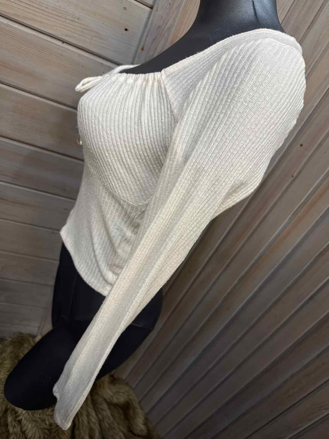 S - Hollister Crop Top