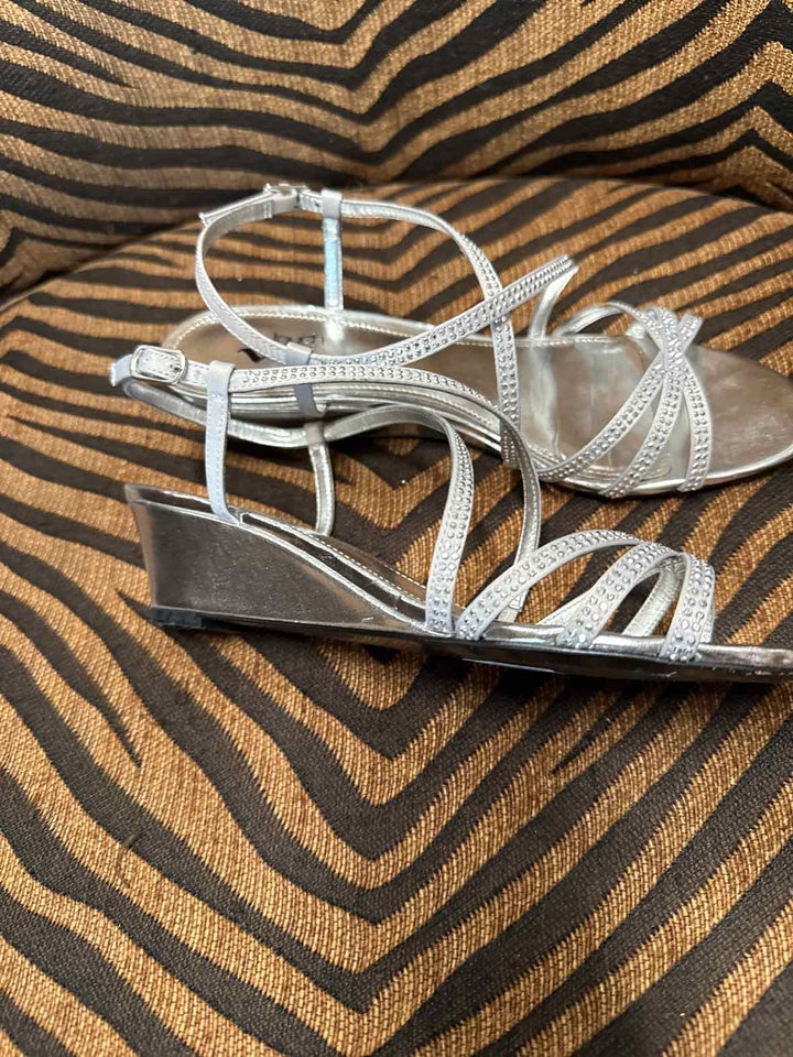 7 - Touch of Nina Wedge