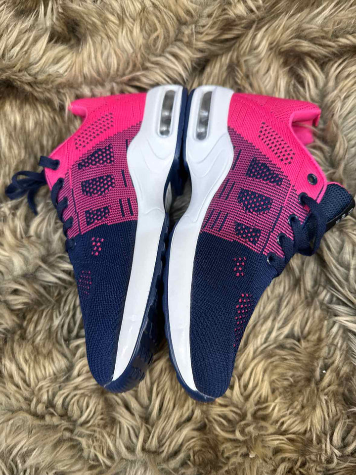 7.5 - Fashion Sneakers