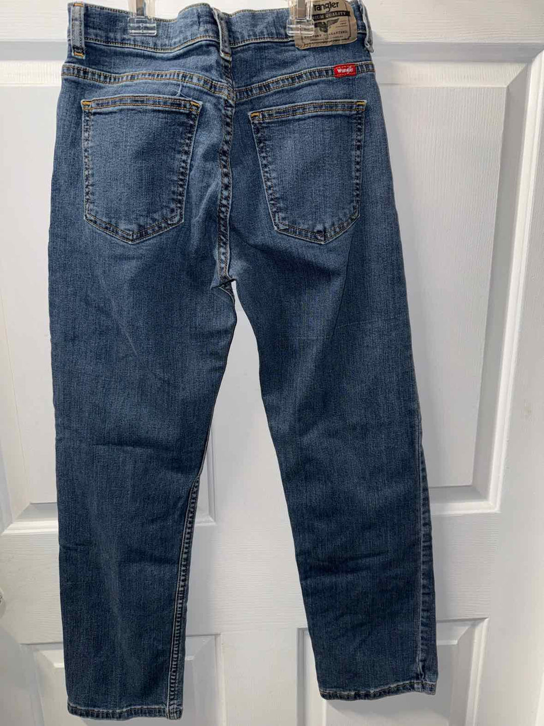 14 - Wrangler Jeans