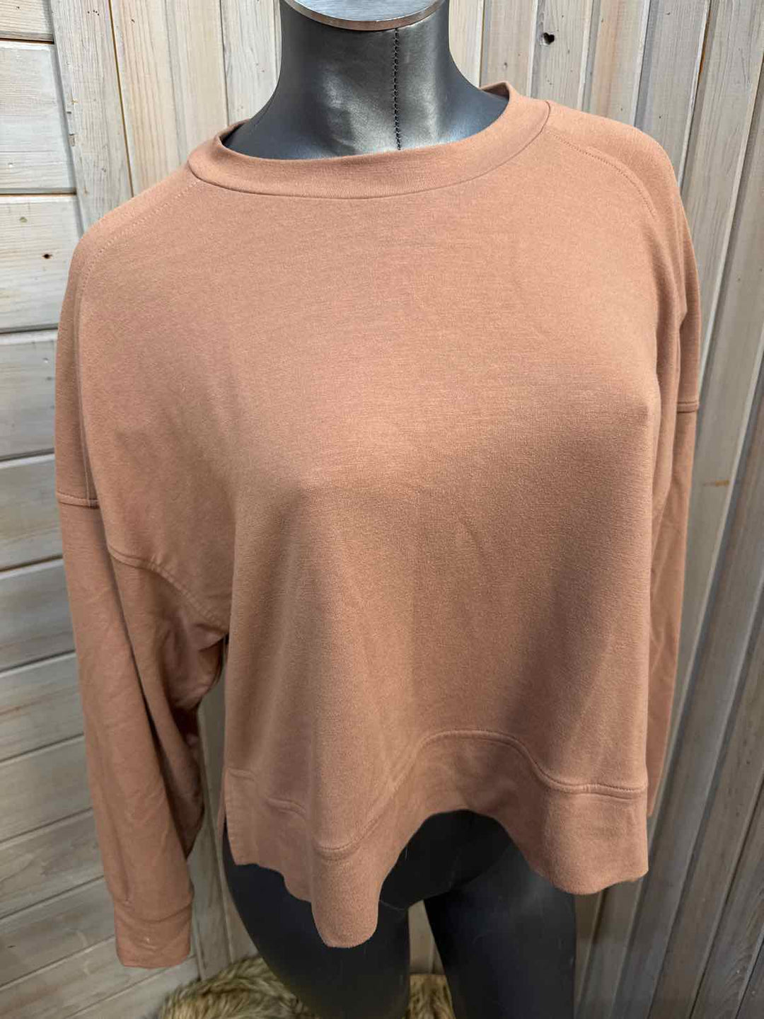 M - Old Navy Sweatshirt