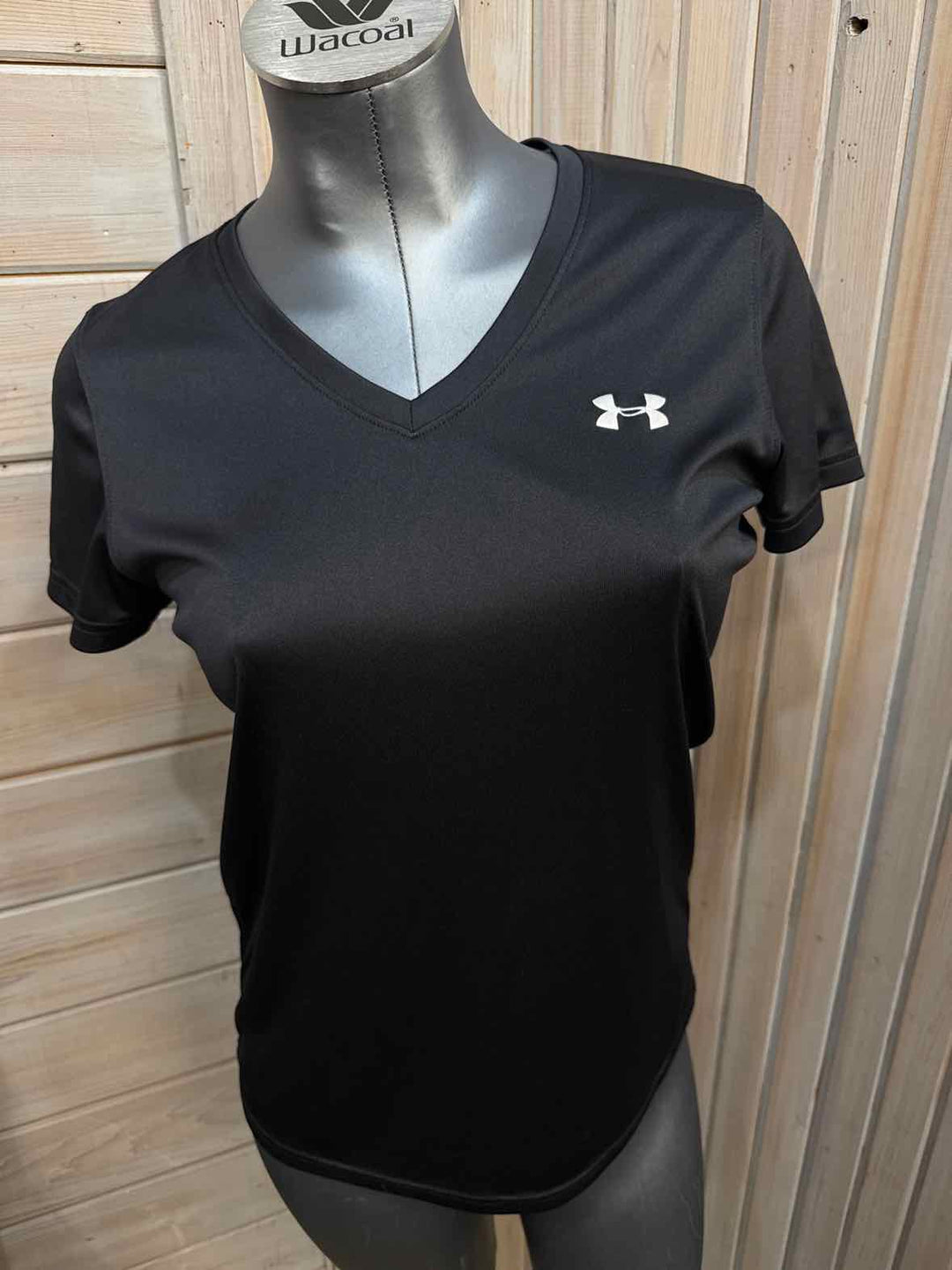 M - Under Armour T-Shirt