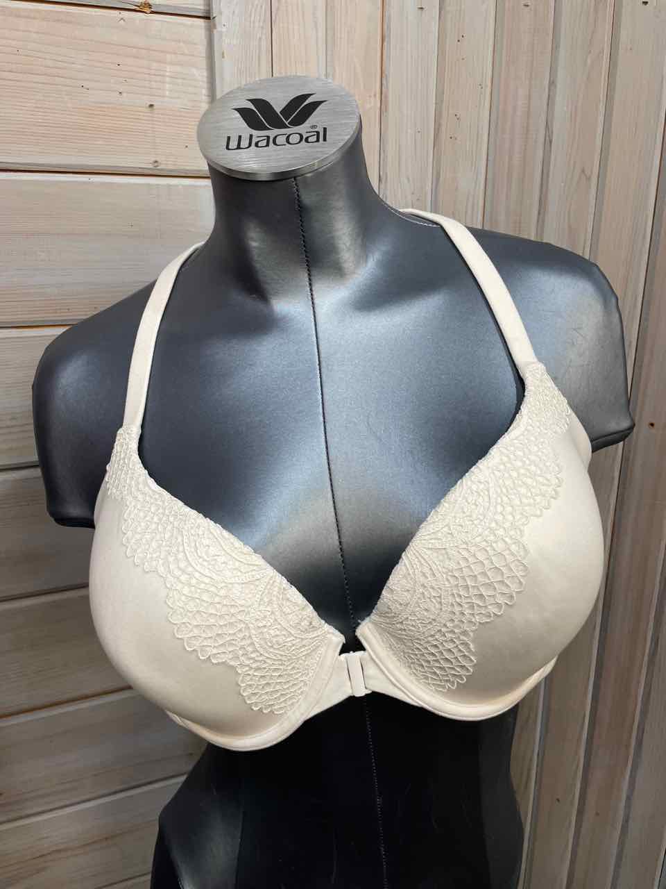 38D - Victoria Secret Bra