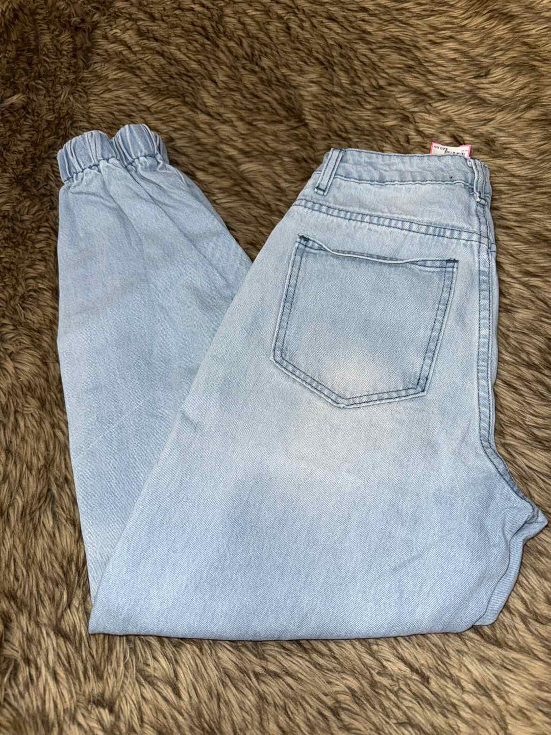 XS - Kittenish Jeans