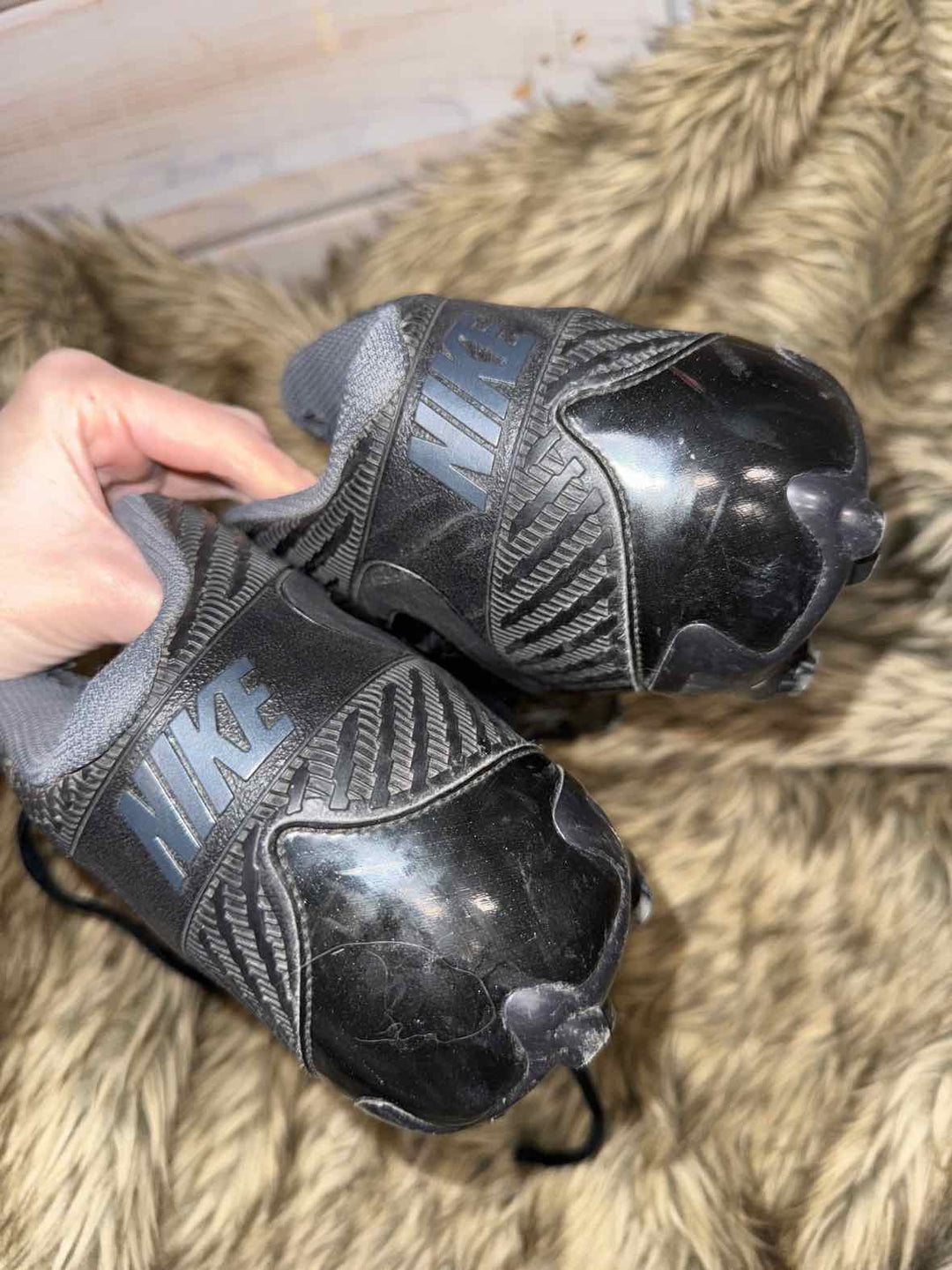 10.5 - Nike Sports Shoes