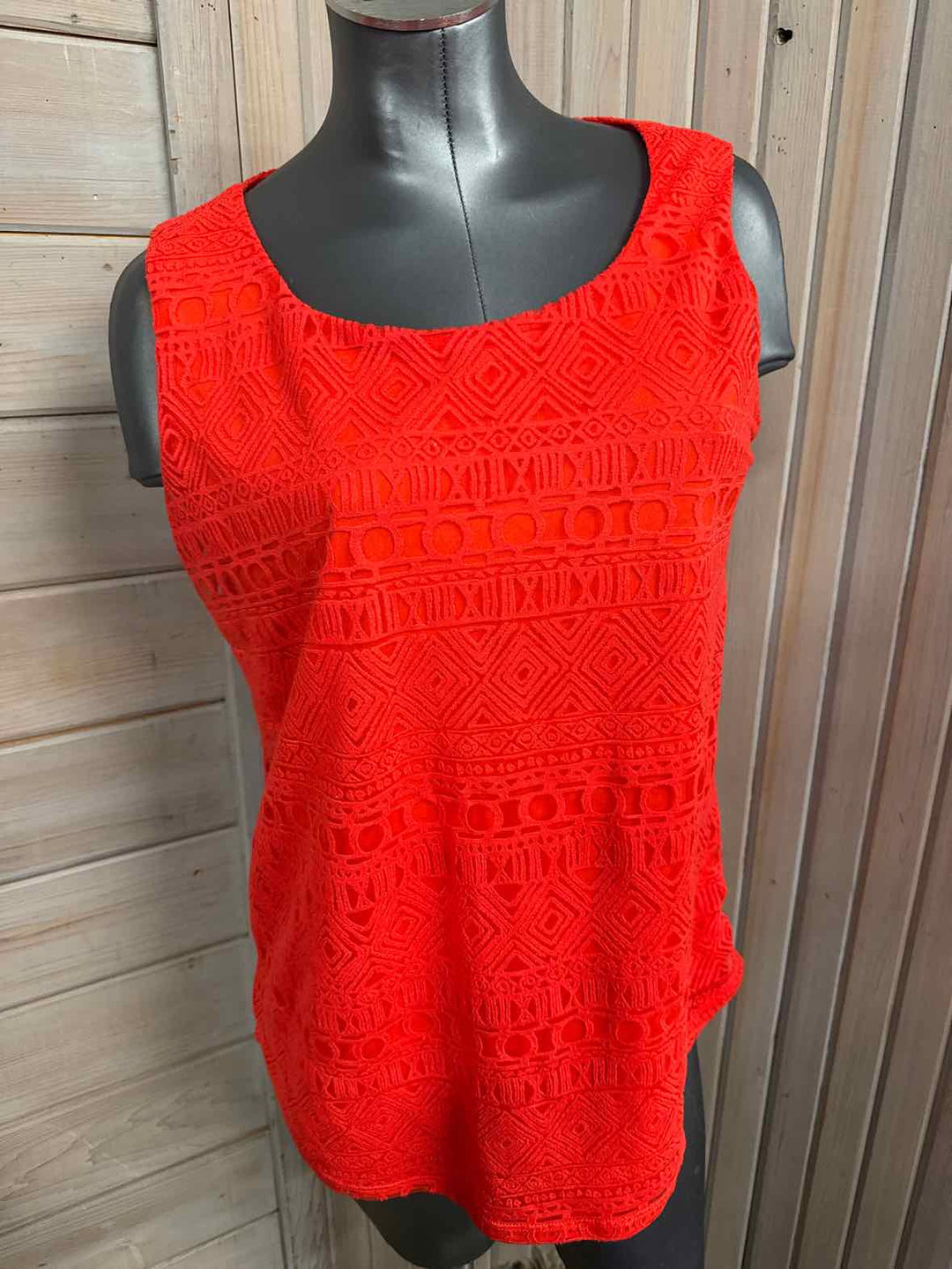 L - Tribal Tank