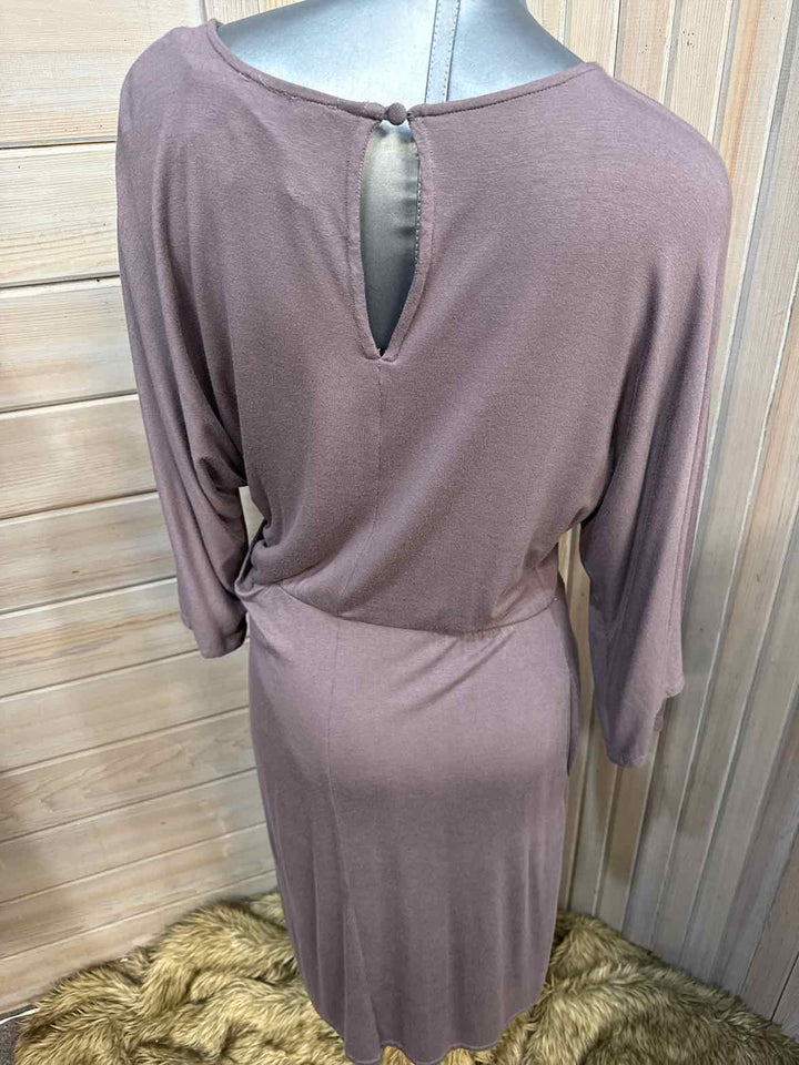 M - Annabella Dress