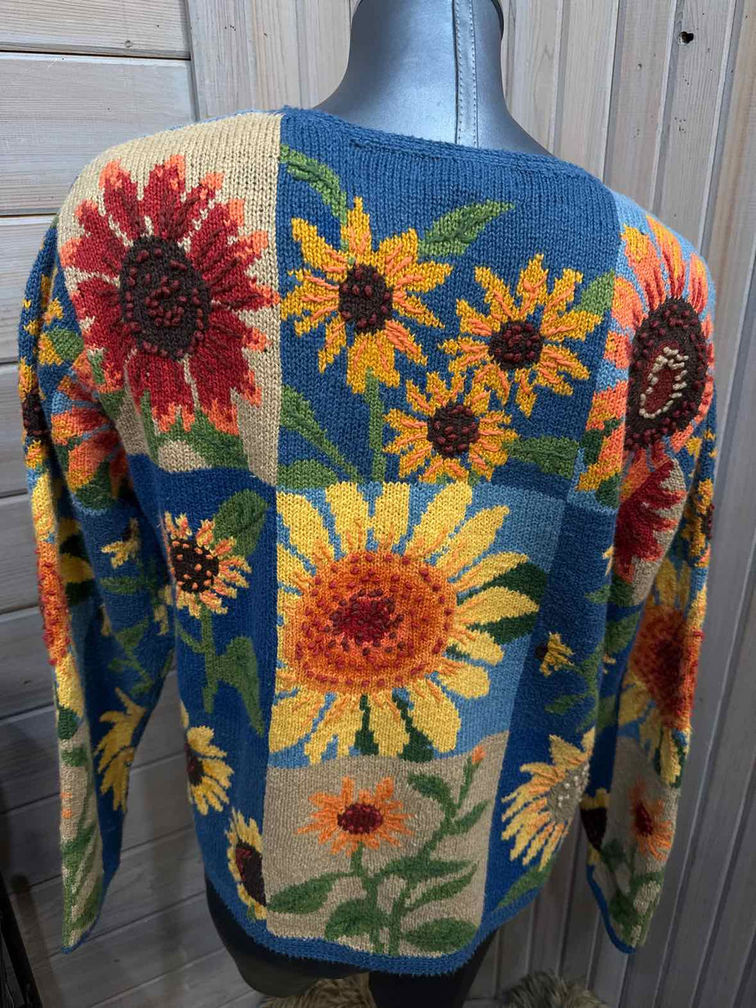 L - Northern Isles Sweater