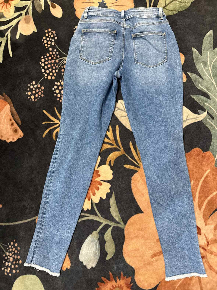 M - Maurices Jeans
