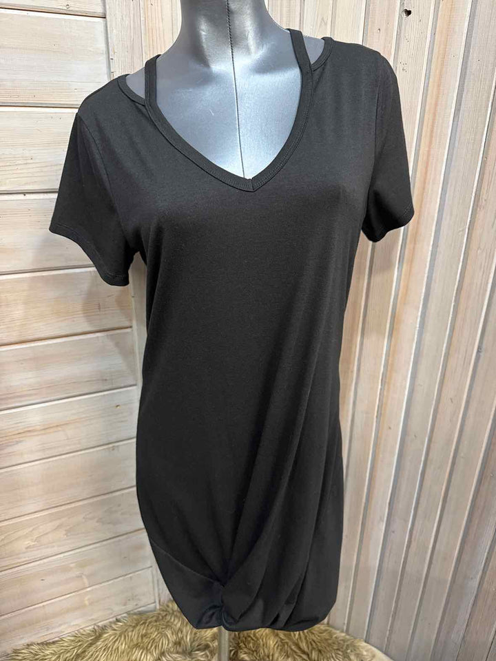 L - Black Dress