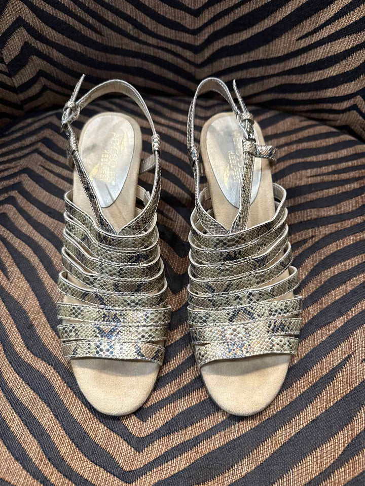 8.5 - Aerosoles Healed Sandal