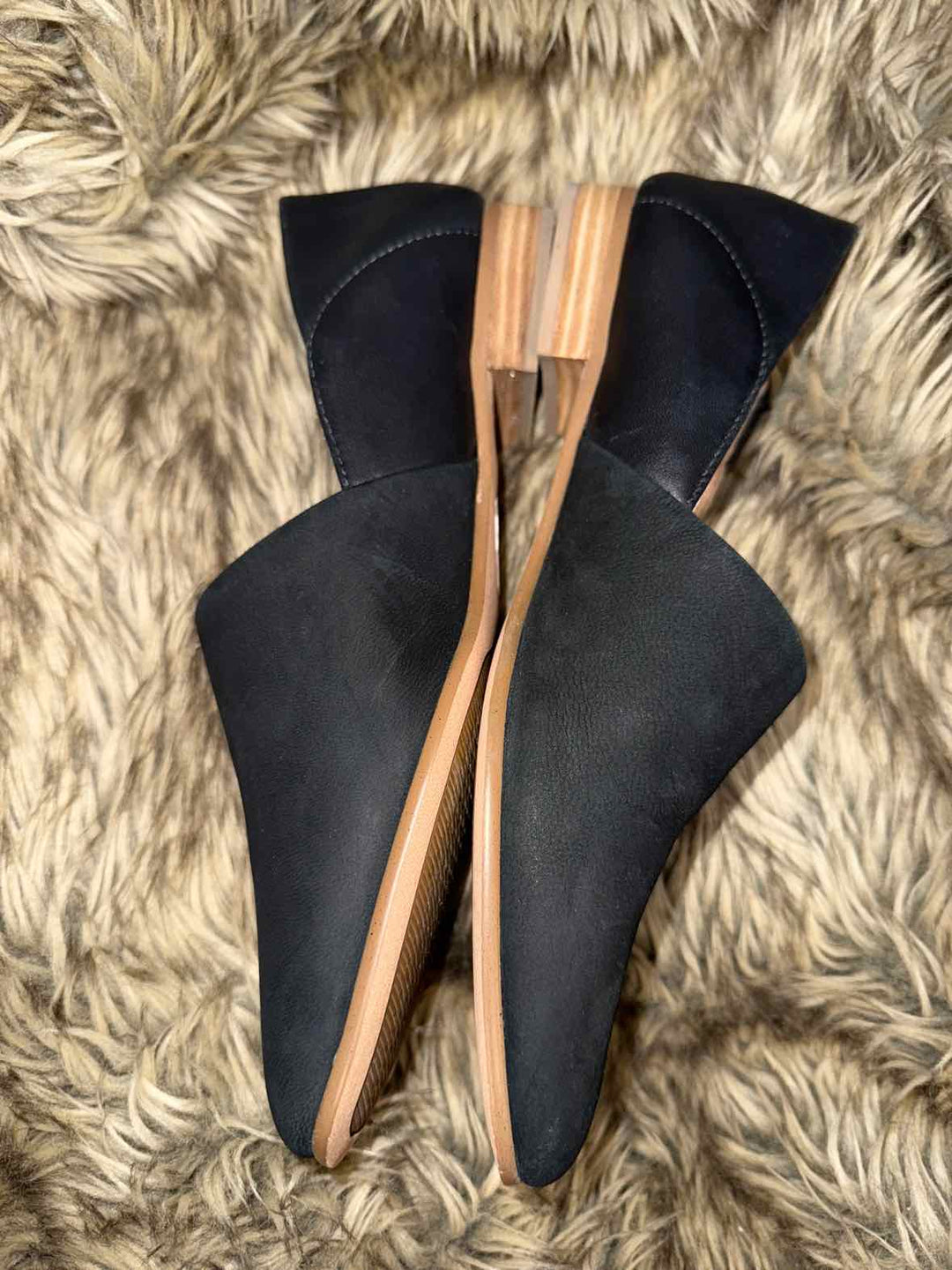 9.5 - Clarks Slip-on