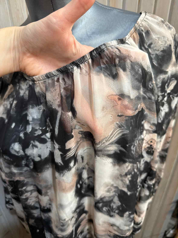 L - AB Studio Long Sleeve
