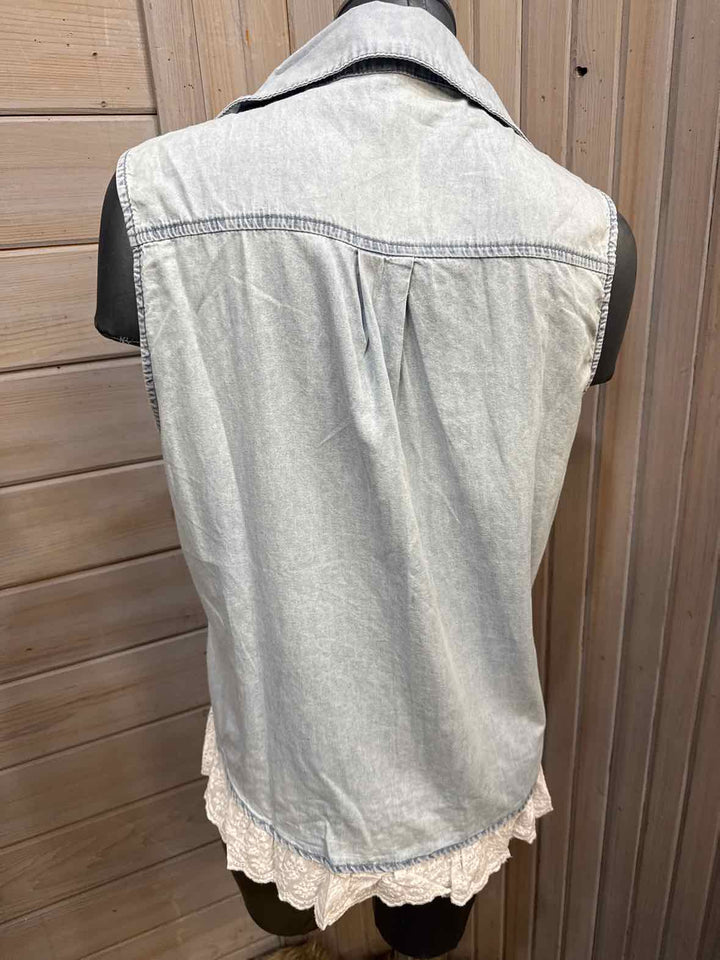 L - Unknown Button Down