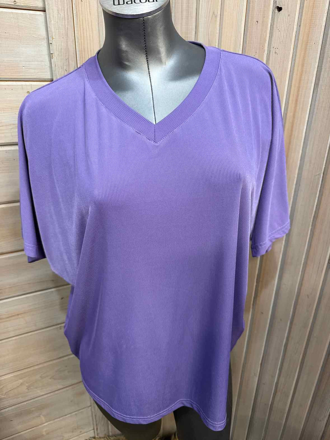 M - Unbranded Bat Sleeve Top