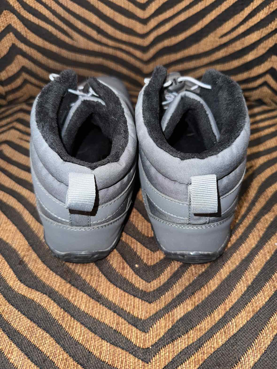 9.5 - Fashion Sneakers