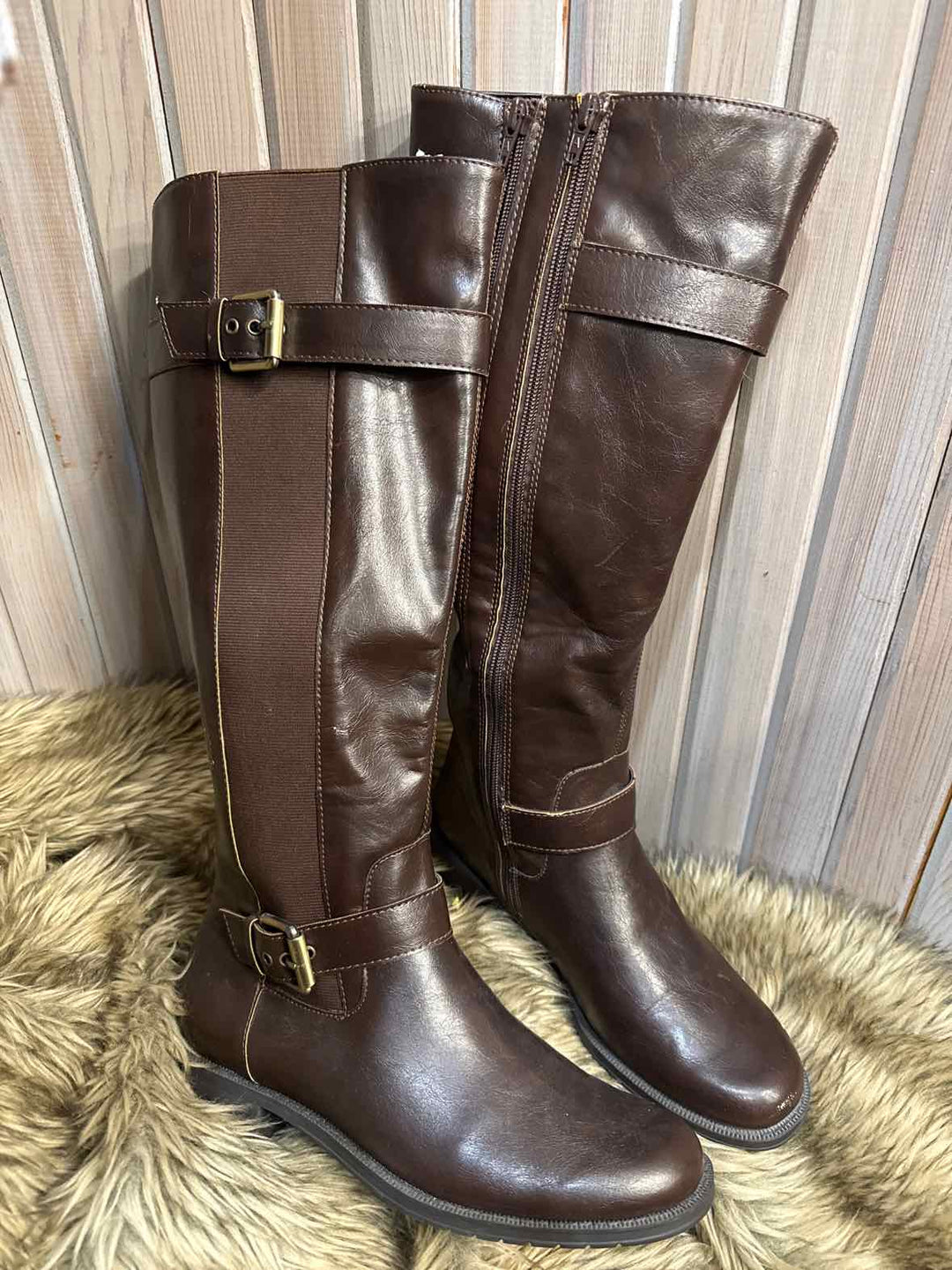 8 - Aerosoles Boot