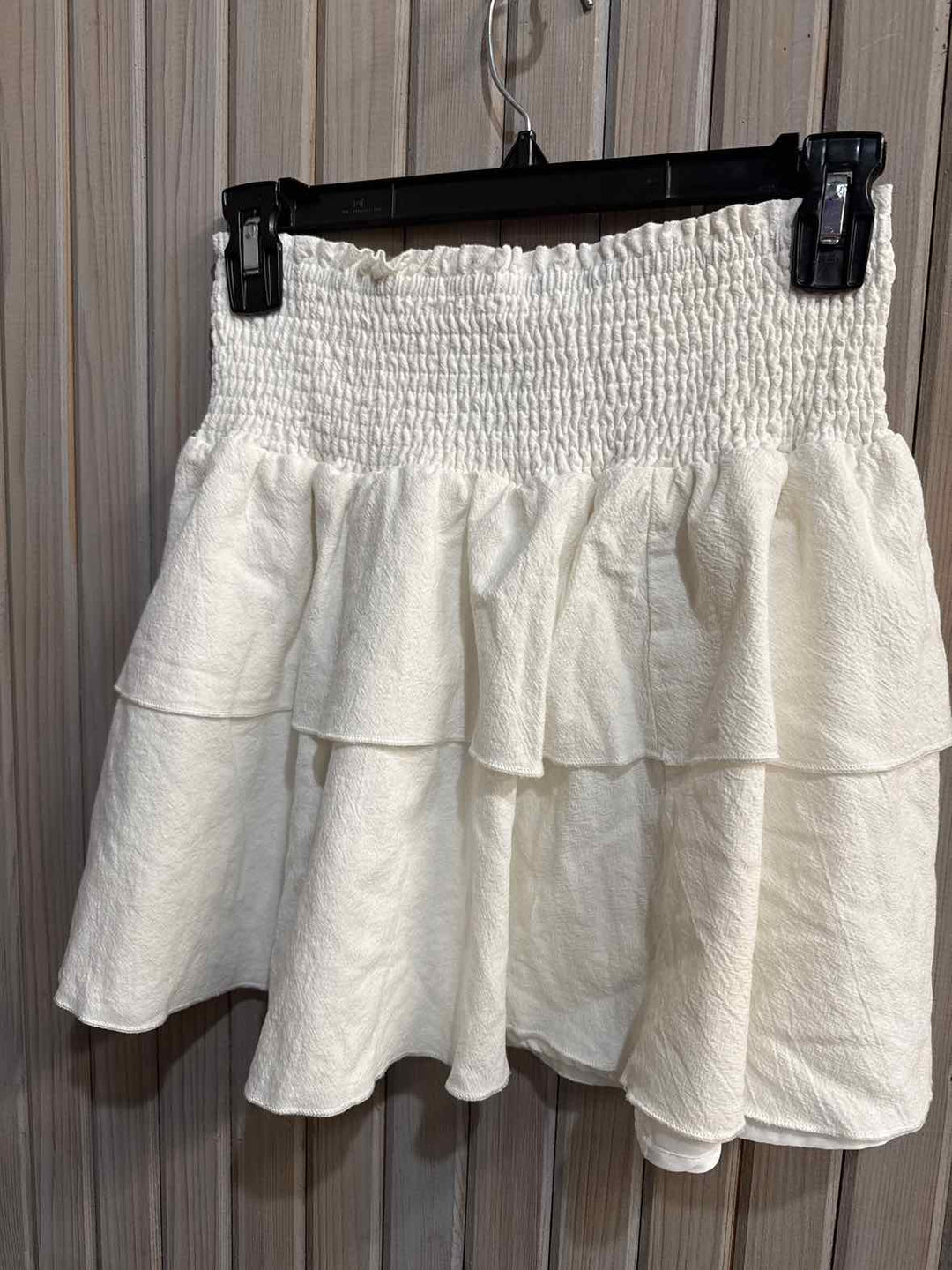 L - Unknown Skirt