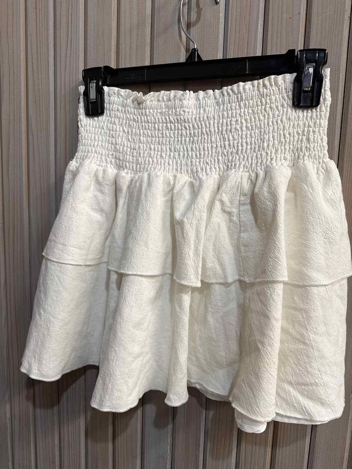 L - Unknown Skirt