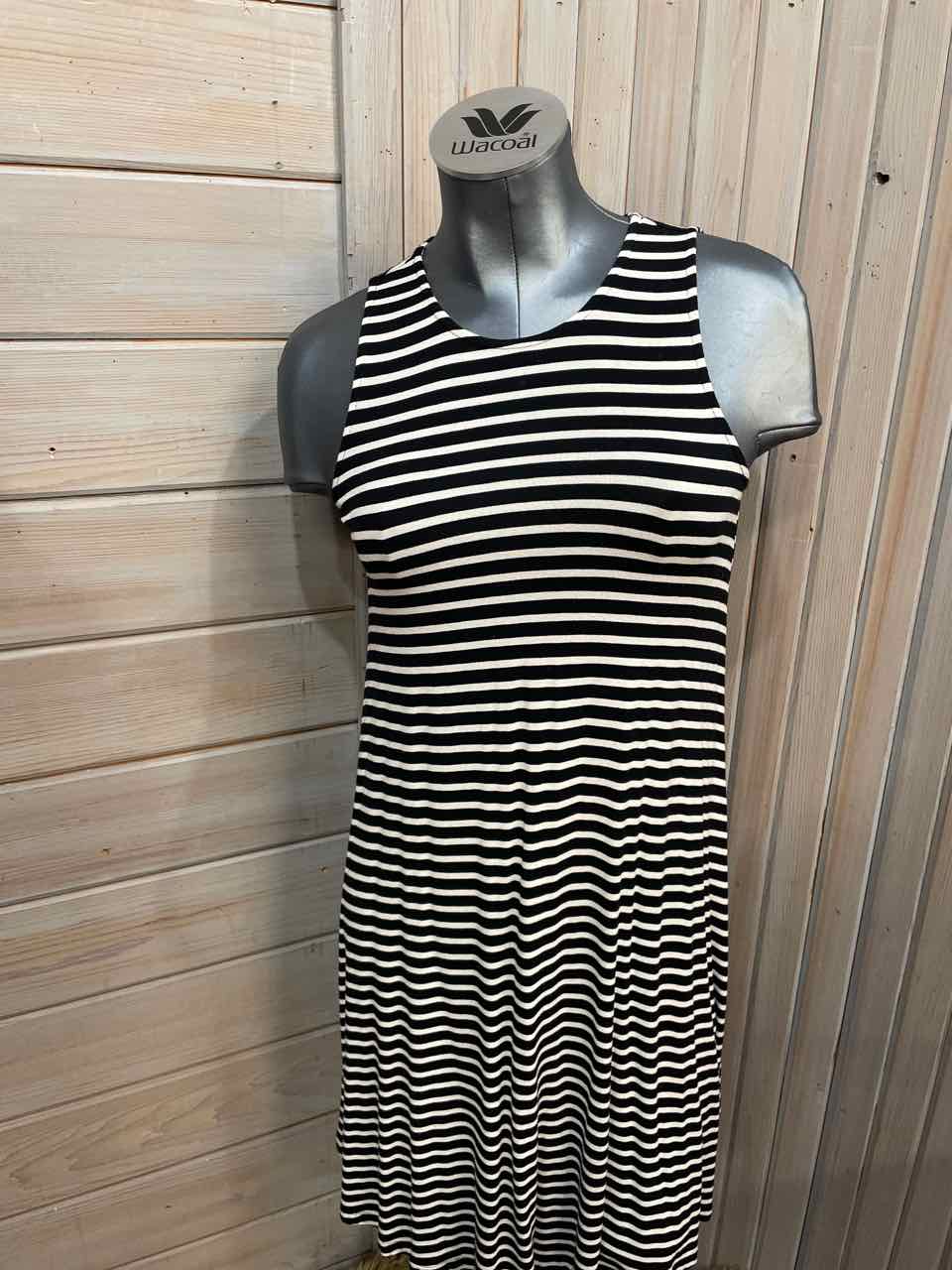 XS - Old Navy Dress