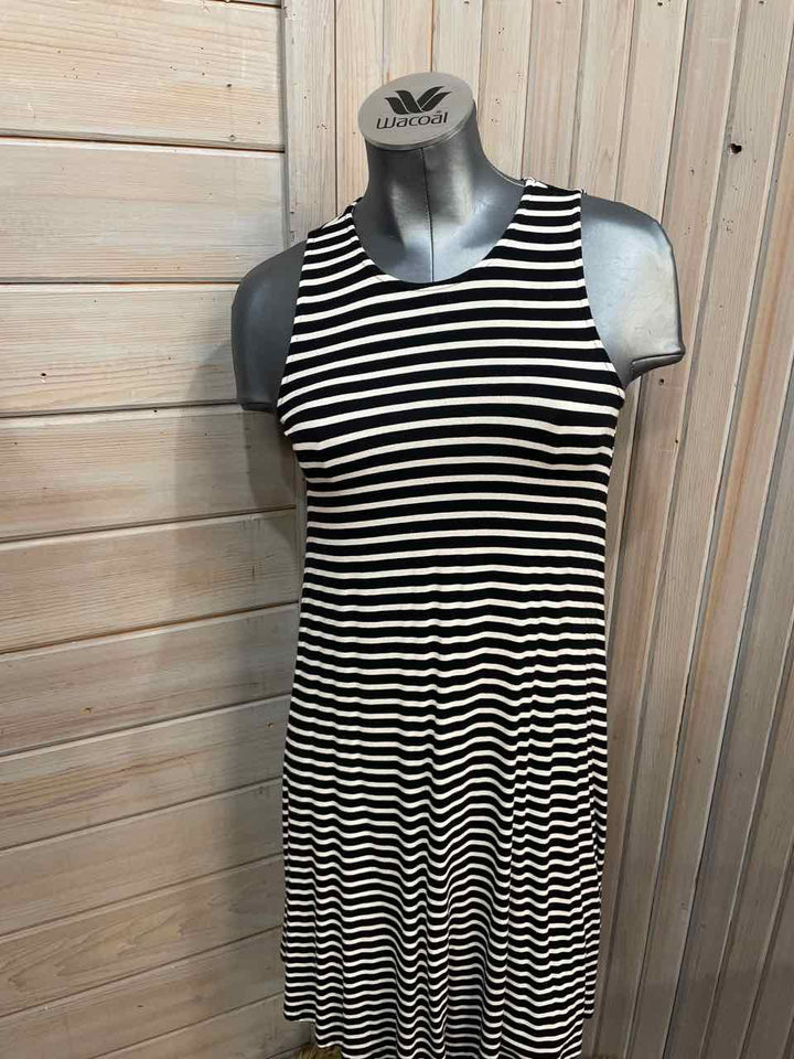 XS - Old Navy Dress