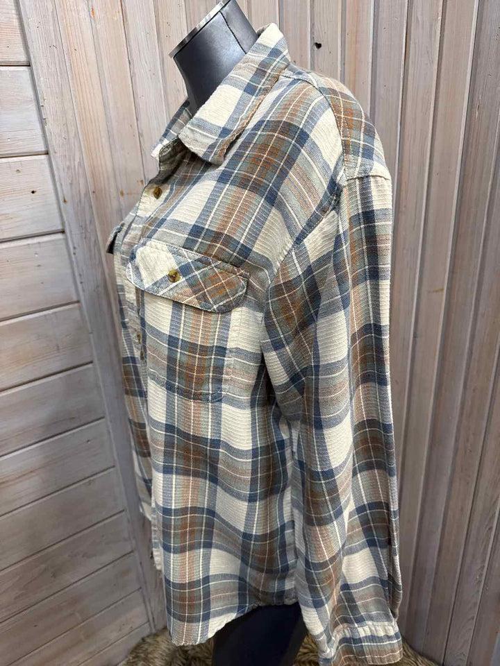 L - haggar Long Sleeve Button Up