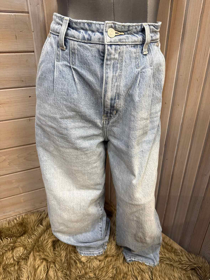 9 - Kancan Jeans