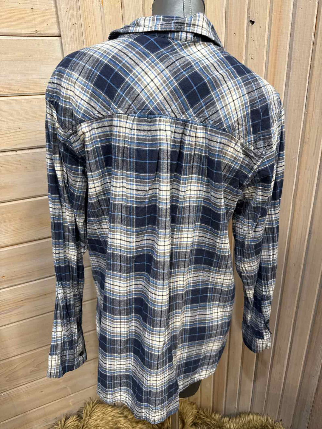 XL - Time and Tru Button Down