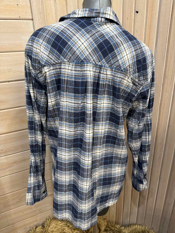 XL - Time and Tru Button Down