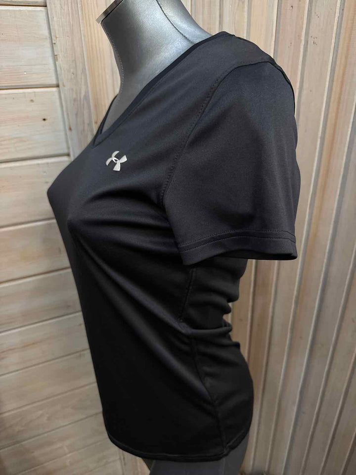 M - Under Armour T-Shirt