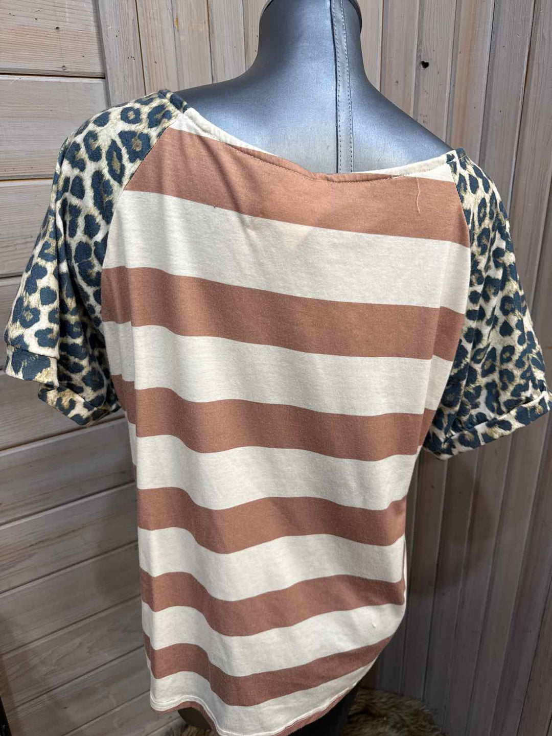 L - Unbranded T-Shirt