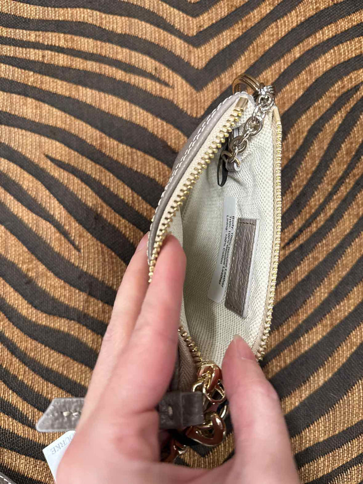 Accessories - Dooney & Bourke Coinpurse