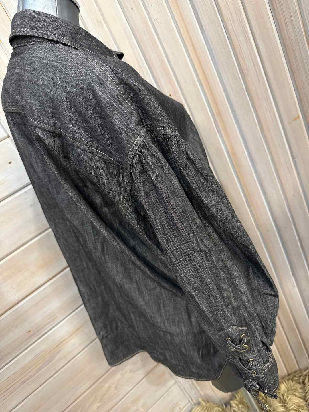 L - Lauren Ralph Lauren Button Down