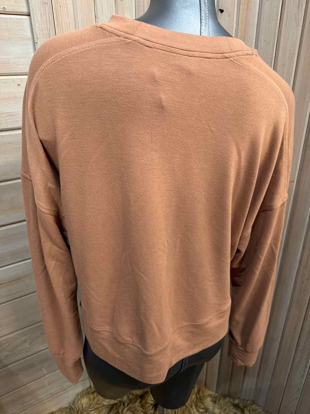 M - Old Navy Sweatshirt