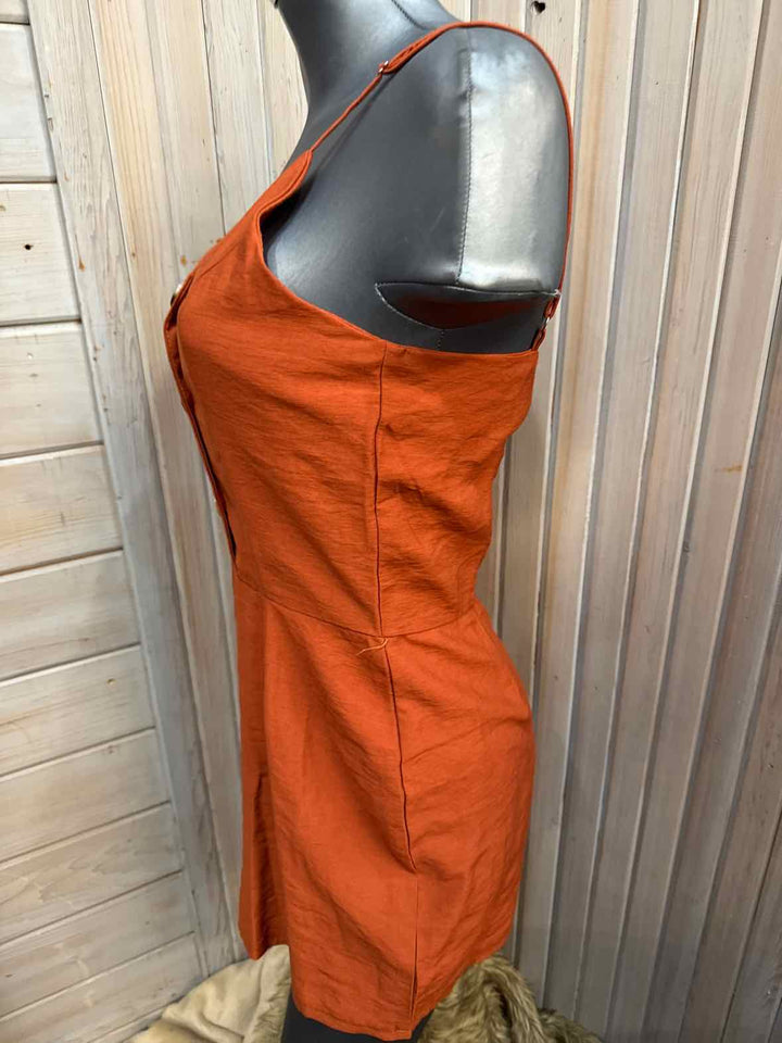 M - Dress
