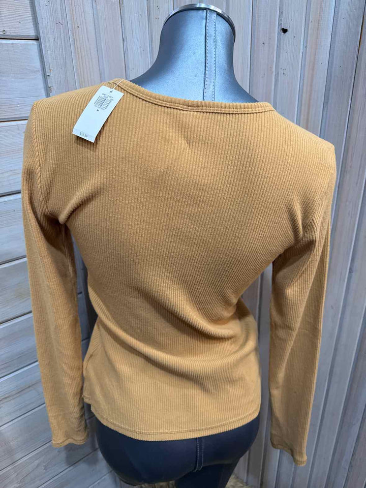 M - Old Navy Long Sleeve