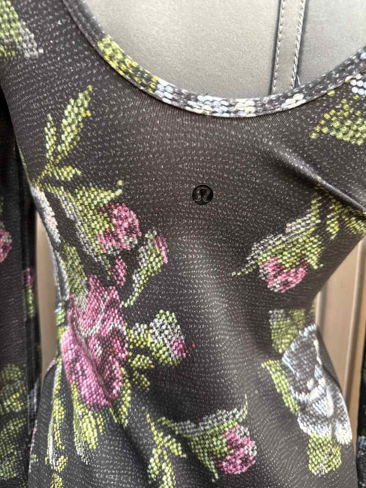 S - lululemon athletica