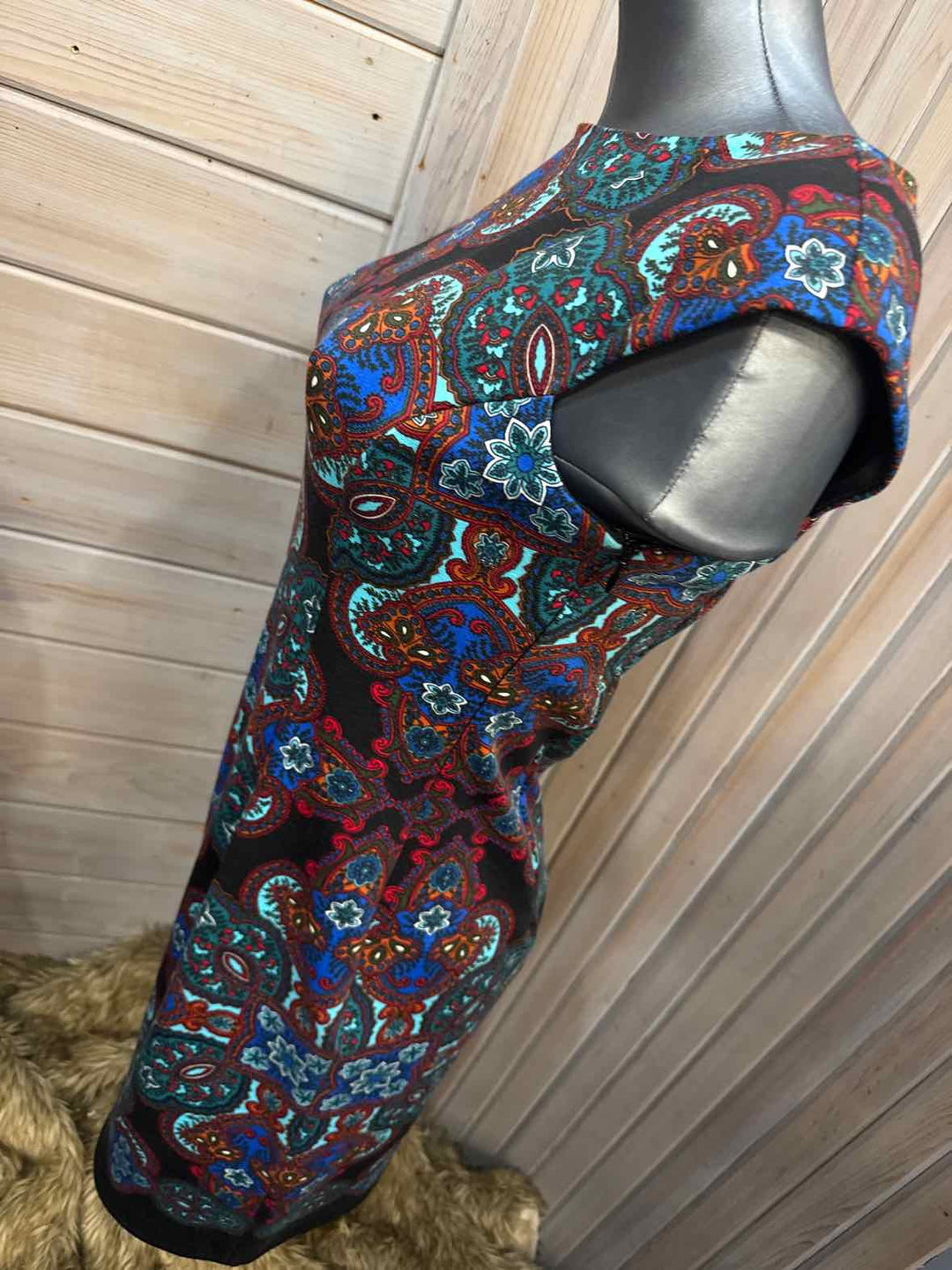 6 - London Times Dress