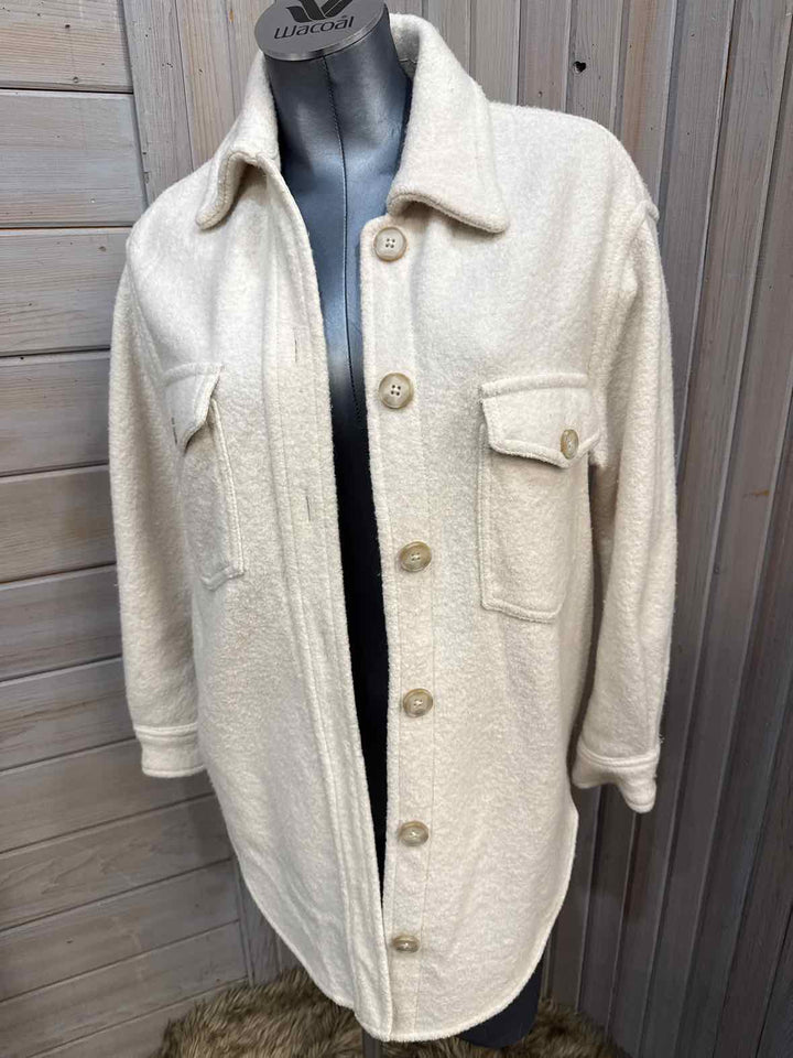 XS - Wilfred Shacket