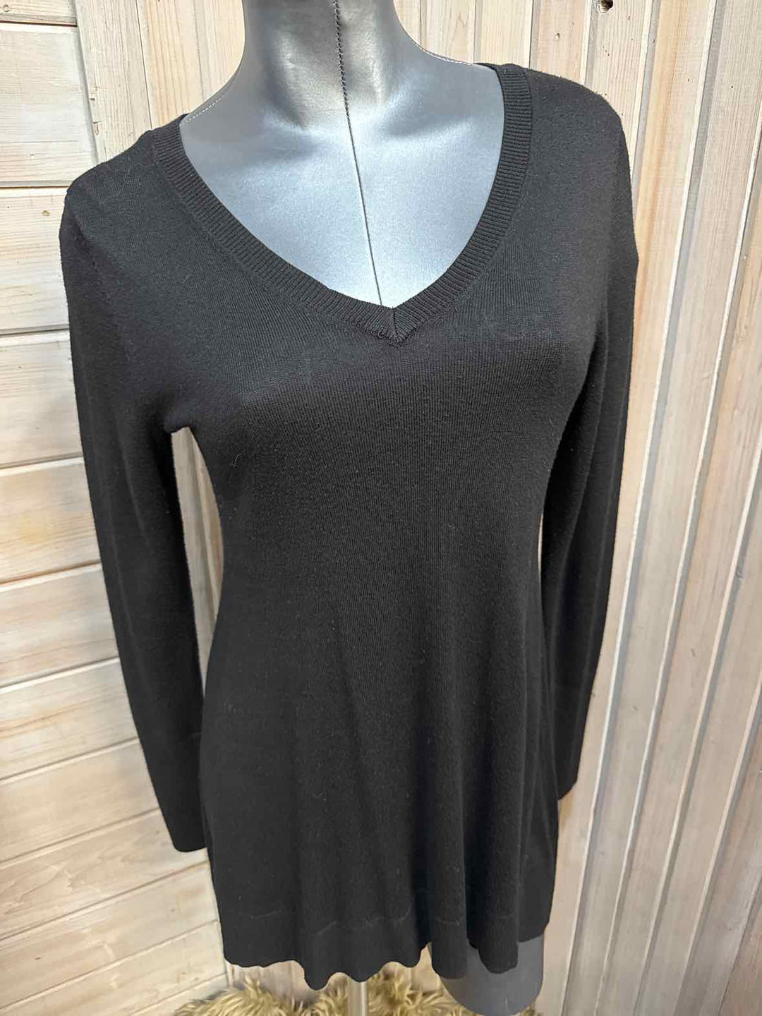 M - Apt. 9 Sweater