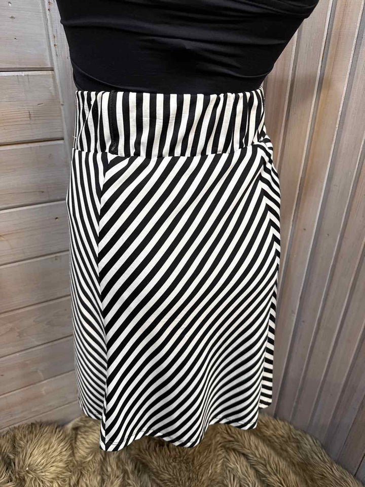 S - Maurices Skirt