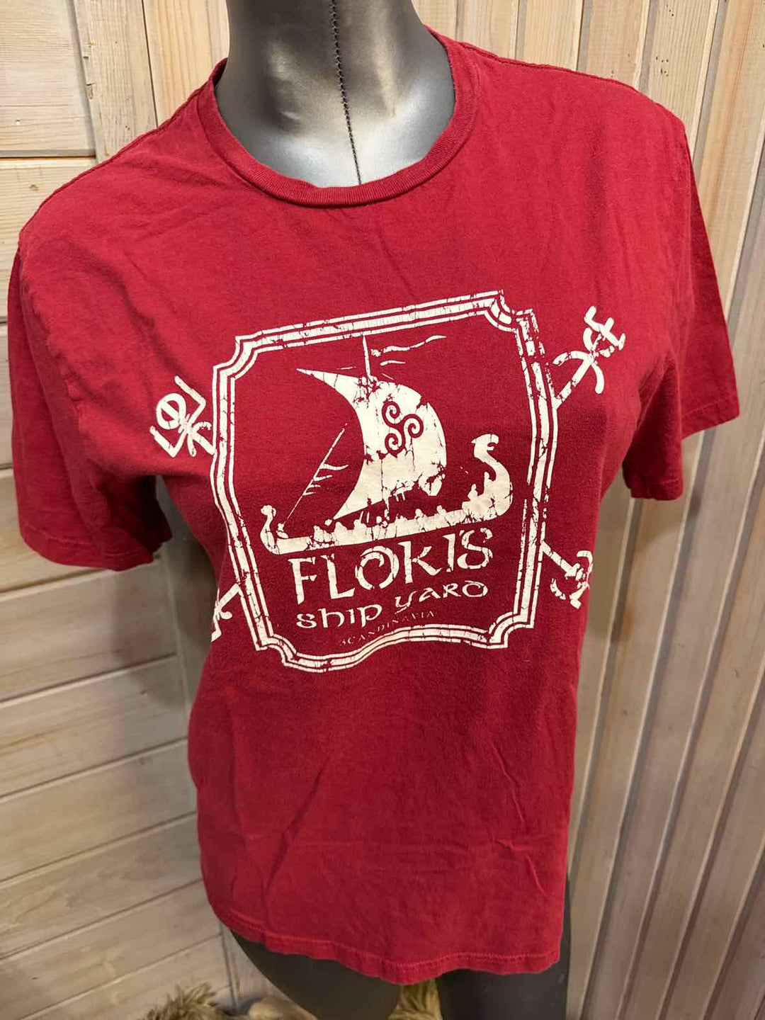 S - District T-Shirt