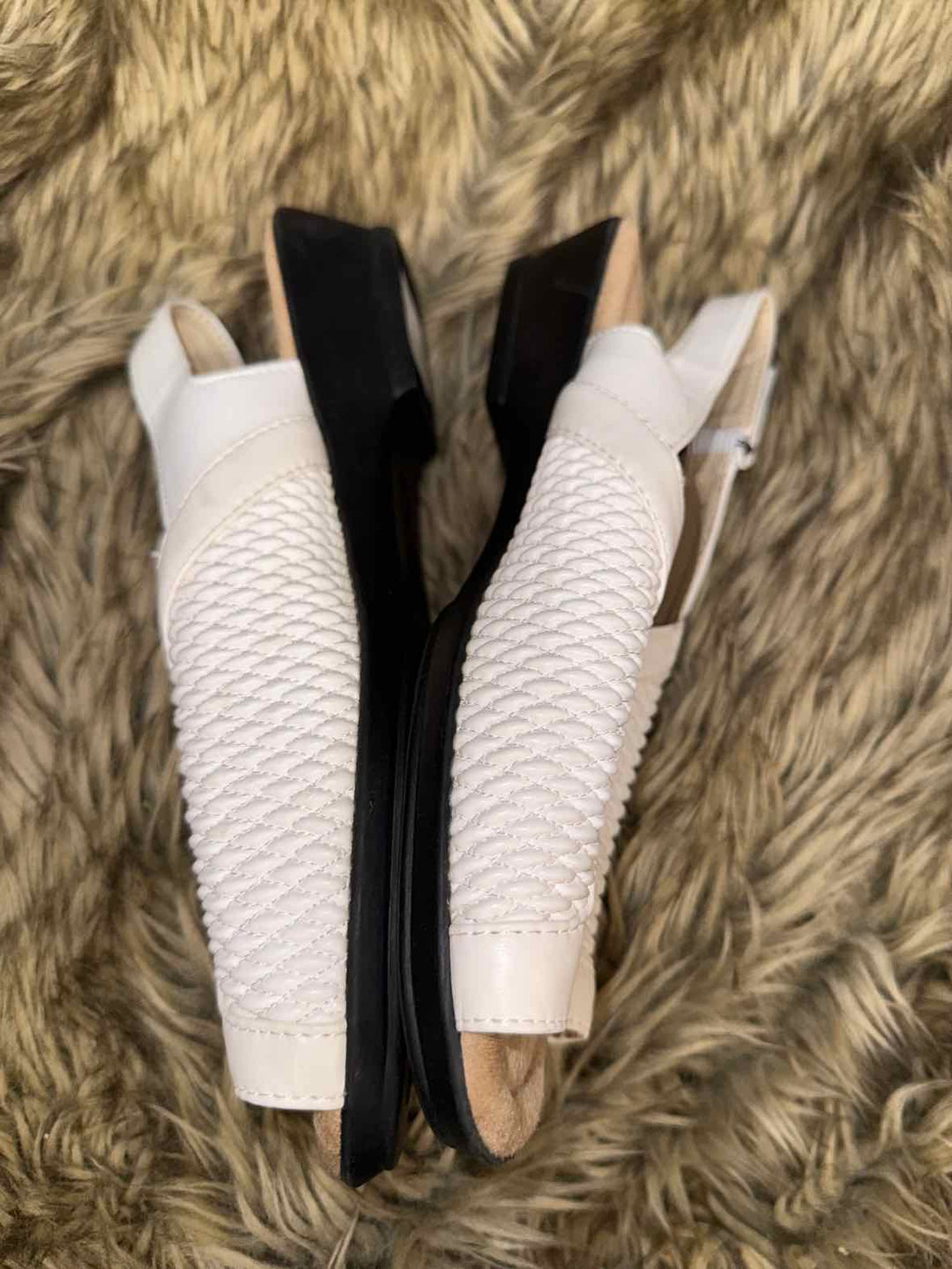 8W - Stretch'n Form by Beacon Sandals