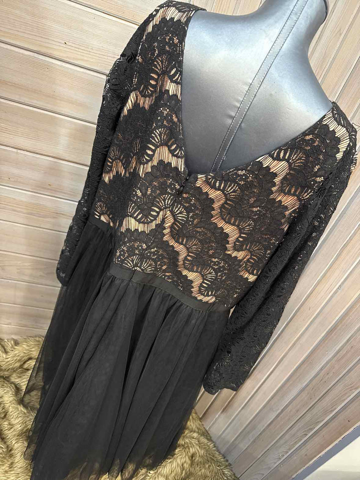 XXL - City Chic Dress