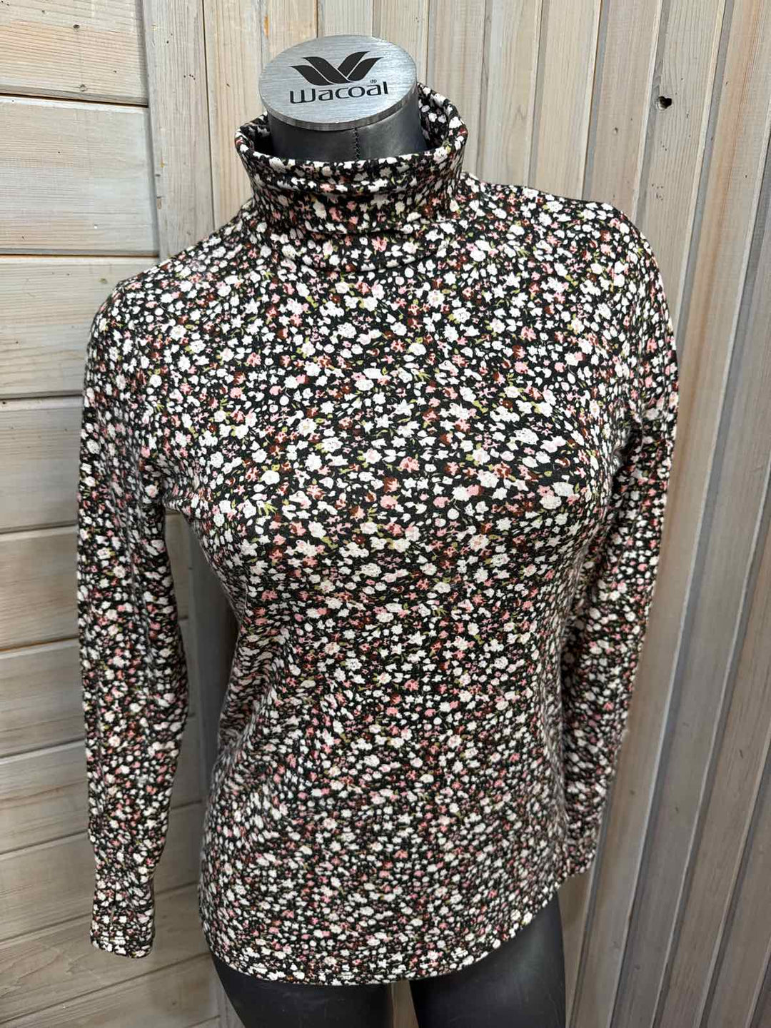 S - Luyaa Turtleneck